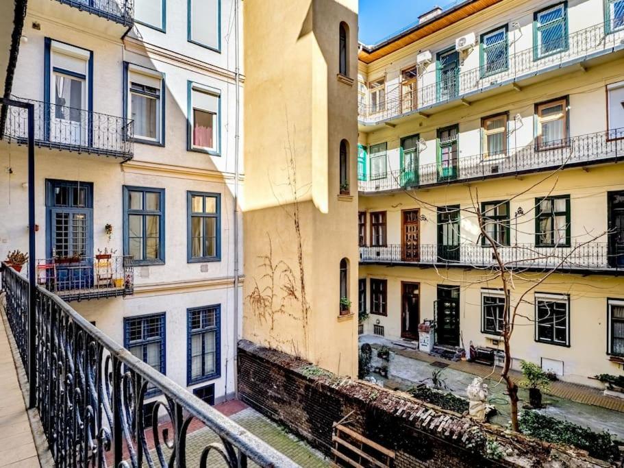 Sunshine Apartment - With Garage Budapest Exterior foto